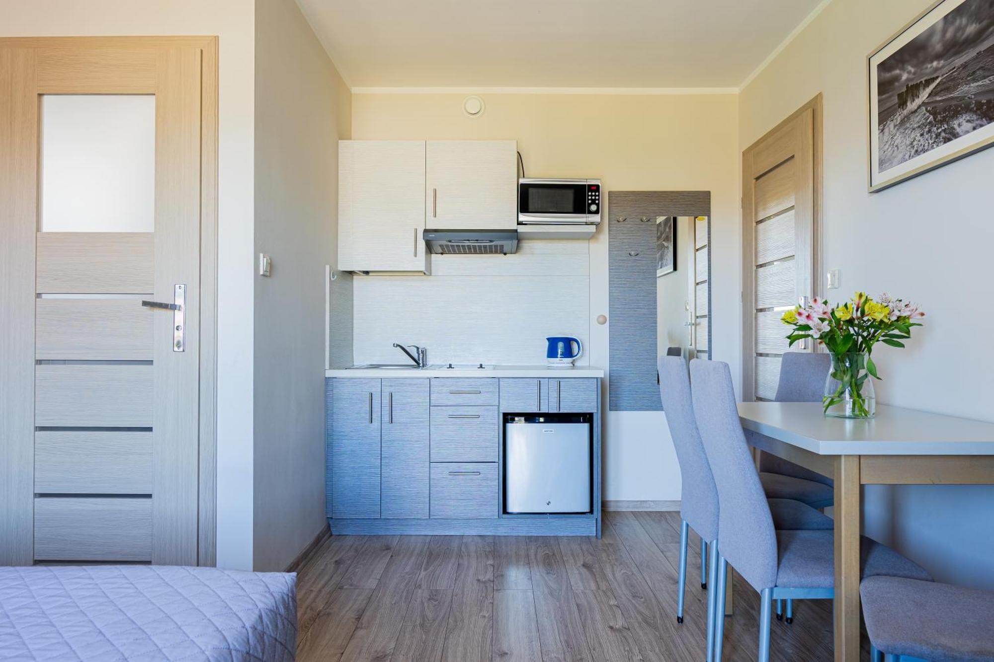 Barka - Apartamenty Premium Oraz Pokoje Blisko Plazy Karwia Dış mekan fotoğraf