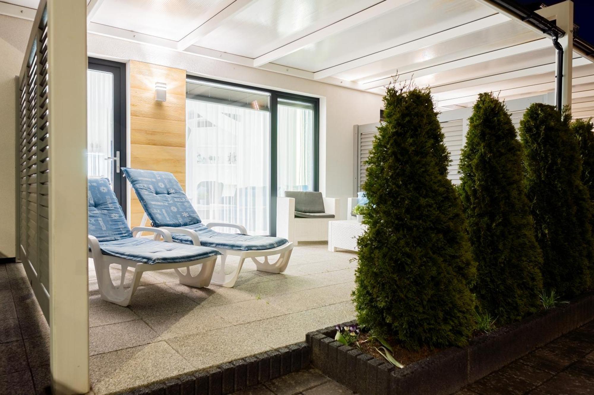 Barka - Apartamenty Premium Oraz Pokoje Blisko Plazy Karwia Dış mekan fotoğraf