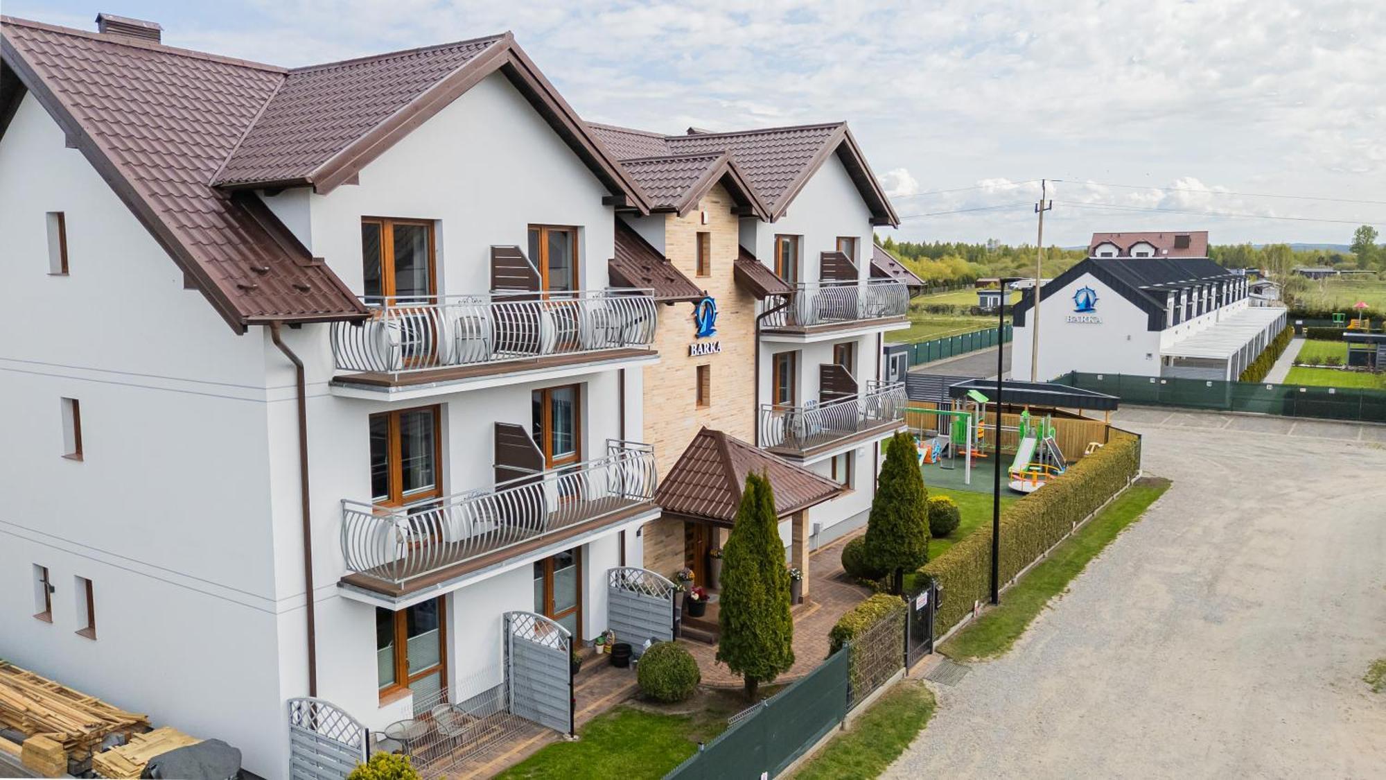 Barka - Apartamenty Premium Oraz Pokoje Blisko Plazy Karwia Dış mekan fotoğraf